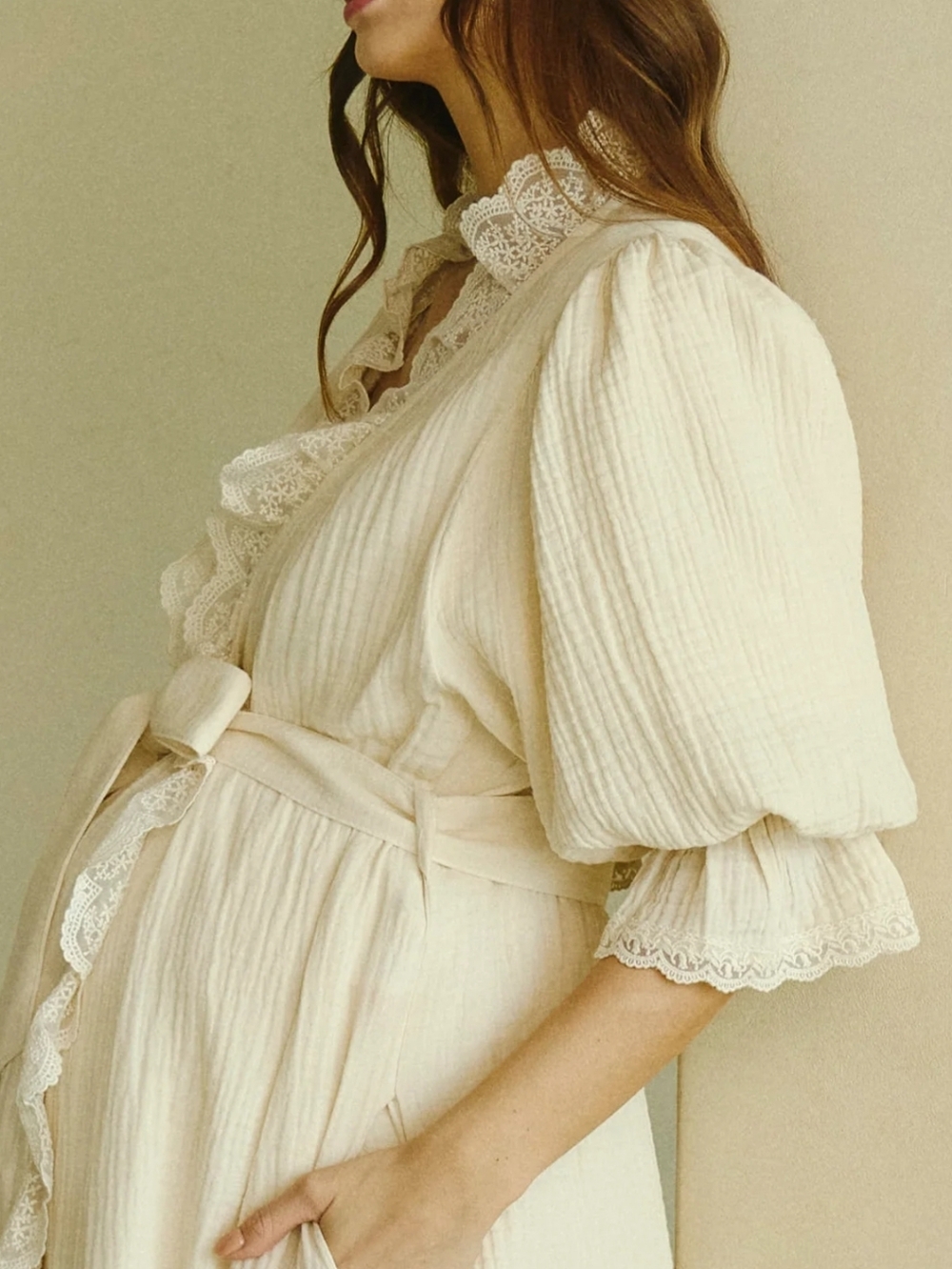 Nothing Fits But - Laced Muslin Robe - Picture 3 of 12